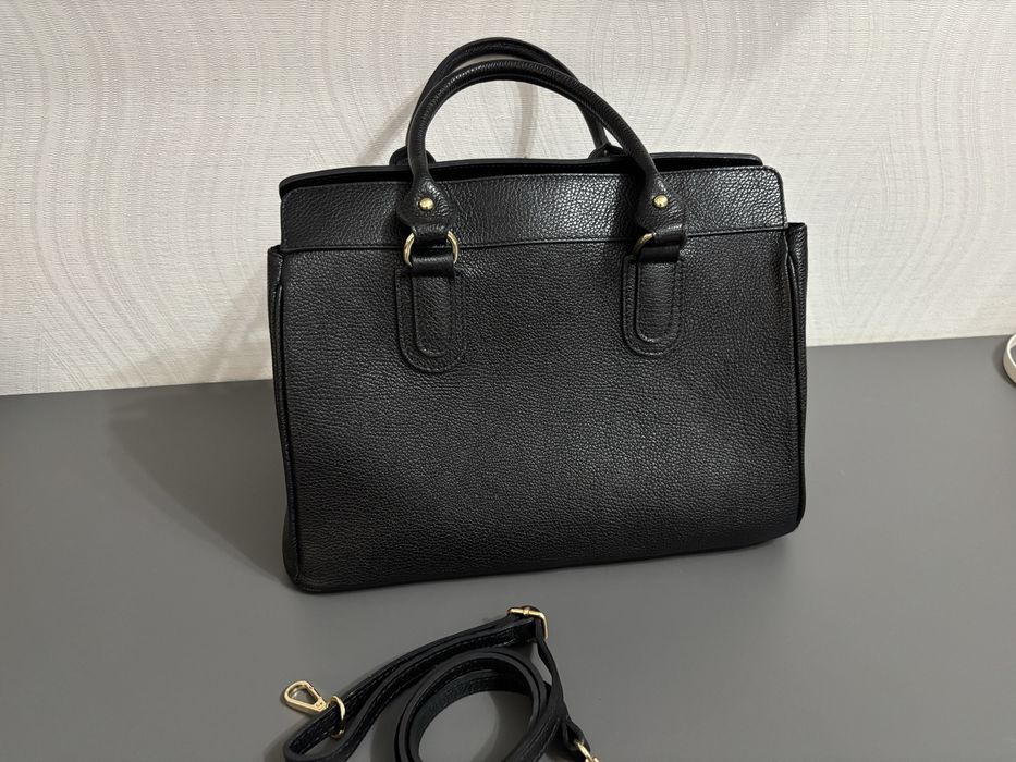 Geantă din piele naturală Massimo Castelli – model elegant și versatil