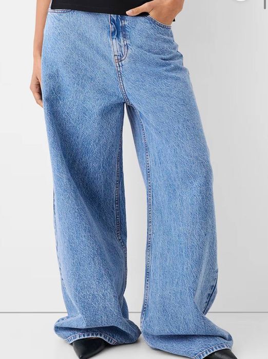 дънки bershka нов