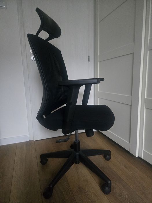 Офис стол в отлично състояние