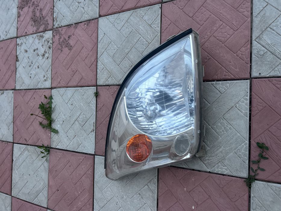 Фара головного света ТЛК Прадо 120