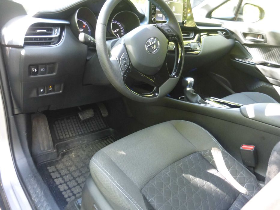 Toyota C-HR 2.0 L Bi-tone Full Led Istoric Garantie 44mii Km