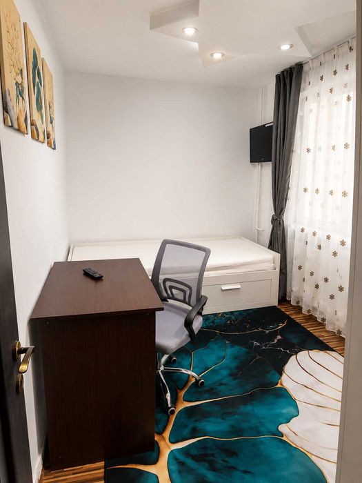 Apartament 3 camere de închiriat / Zona Spitalul Județean