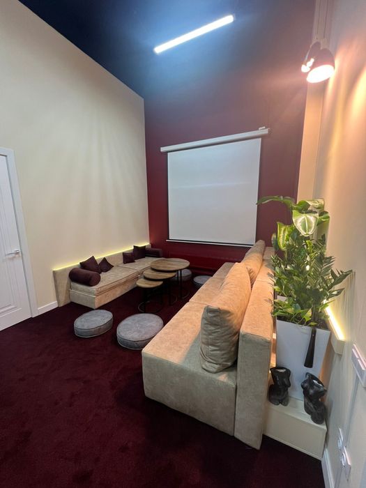 Диваны, мобильные конструкции,