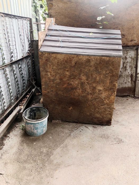 Будка для собаки, утеплена, большая,