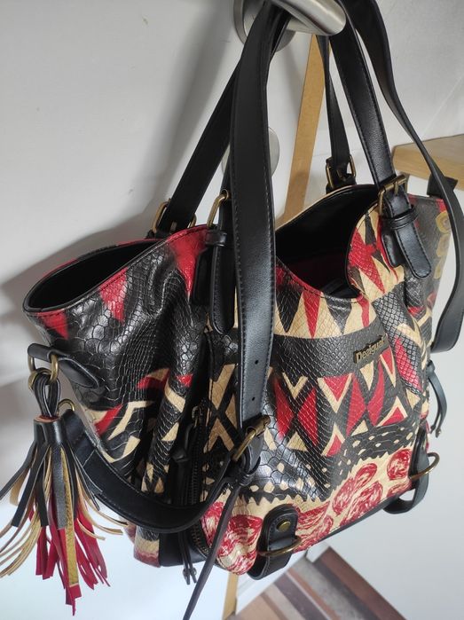 Кожена чанта Desigual