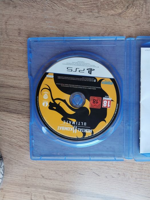 Продам UFC2 PS4 PS5