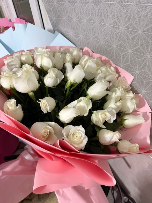 Гүл цветы сатылады