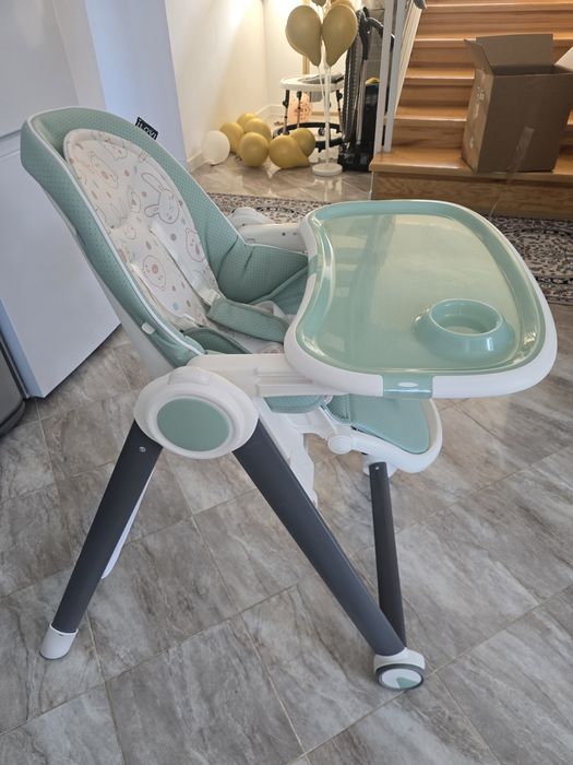 Детский стульчик для кормления
