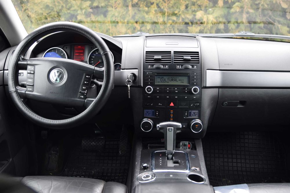 Volkswagen Touareg 2.5 TDI BPE, automata