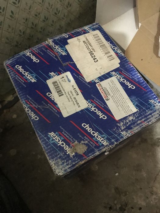 Продам насос гура и прокладку поддона