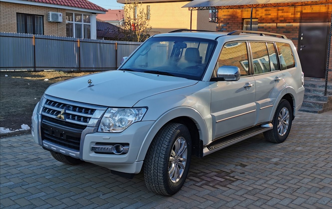 Mitsubishi Pajero Уральск цена: купить Мицубиси Pajero новые и бу. Продажа  авто с фото на OLX Уральск