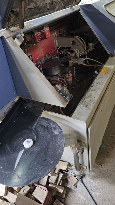 Кантираща машина