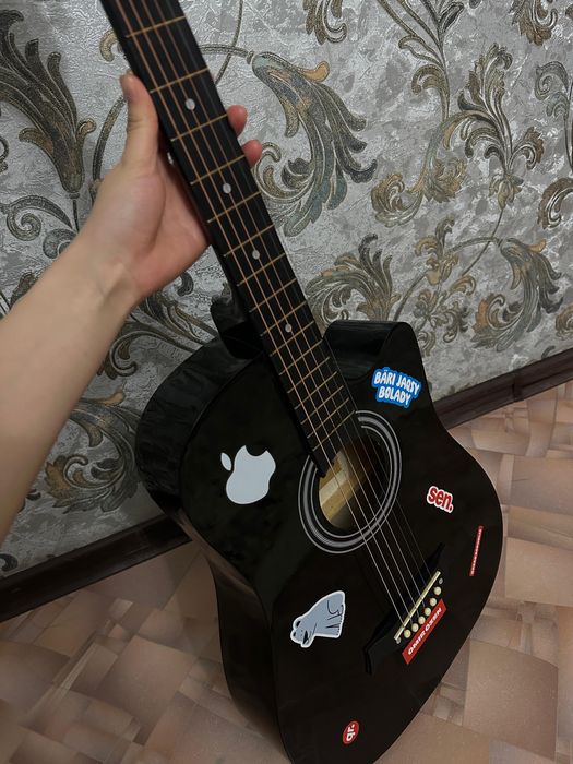 Гитара сатылады!