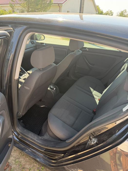Vand golf 5 negru