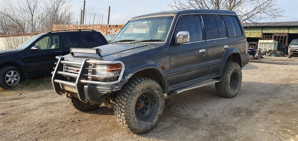 Мицубиши Паджеро 2 2.5тд 99кс на части Pajero 2 2.5td 99ks avtomatik