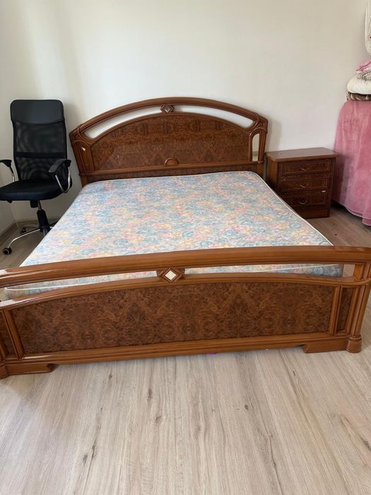 Кровать, шифонер, комод