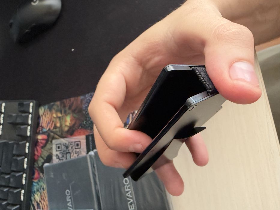 Levaro RFID Wallet