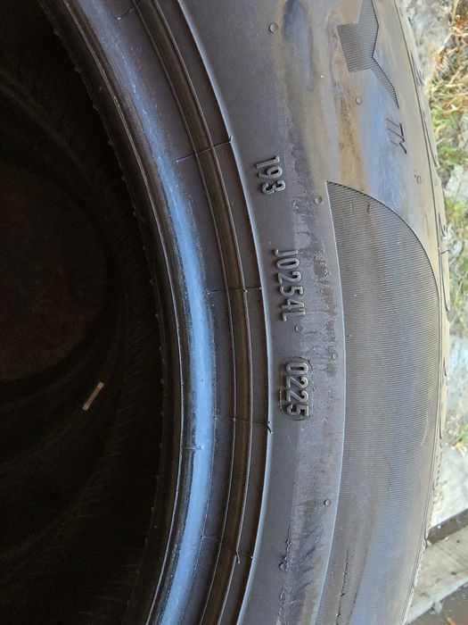 Pirelli Powergy 215/55/17 ДОТ 25Г