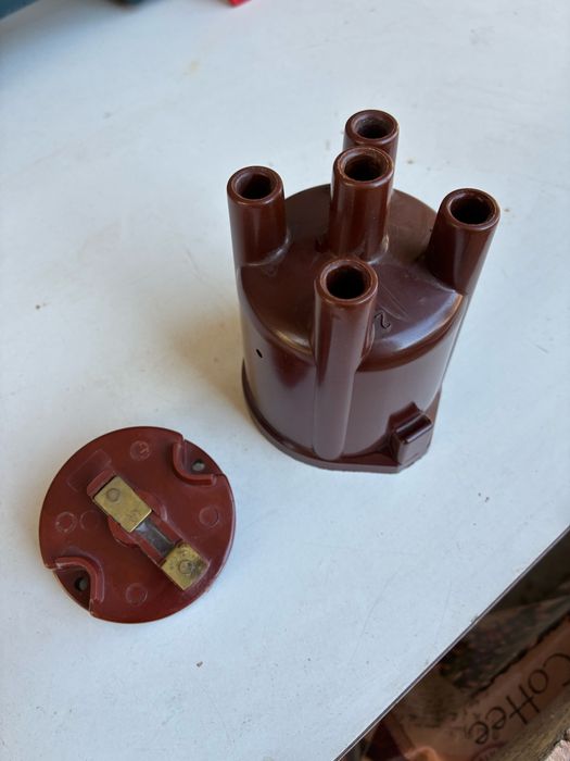 Предна решетка за Лада,палец и дистрибуторна капачка за Лада