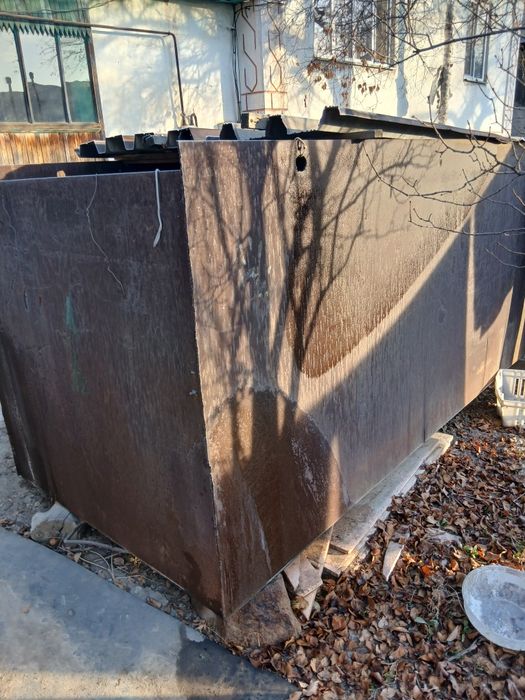 Продам емкость ..подойдёт под воду,под септик