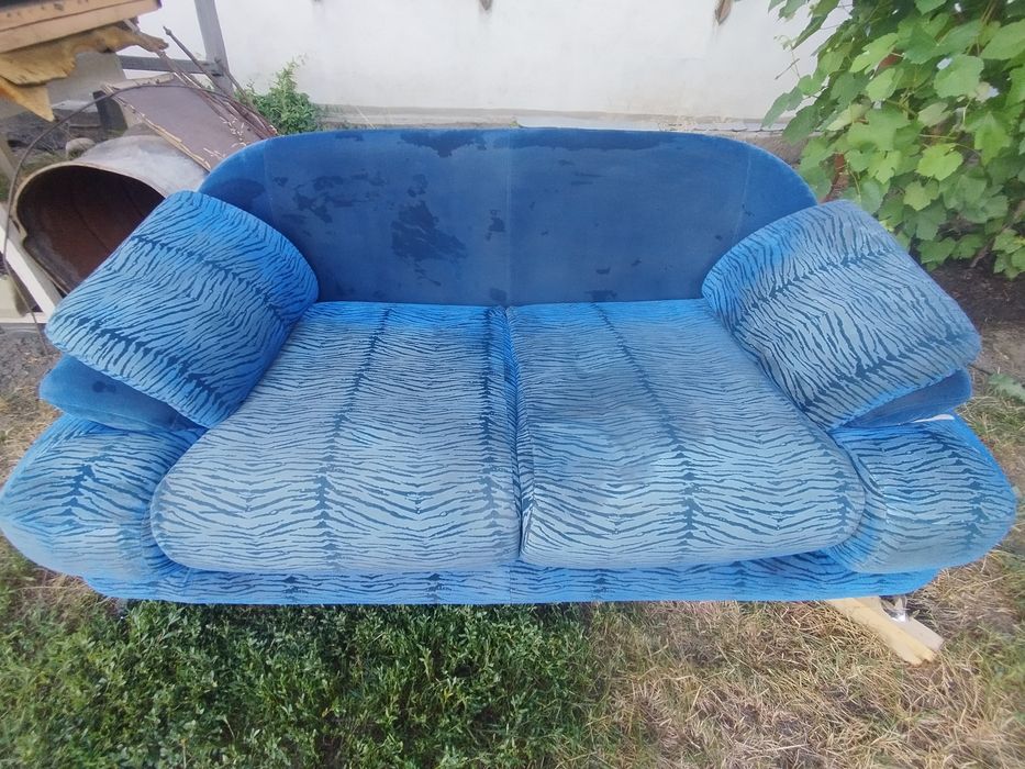 Продам Диван и Кресло