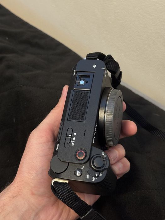 Sony zv-e1 продам срочно