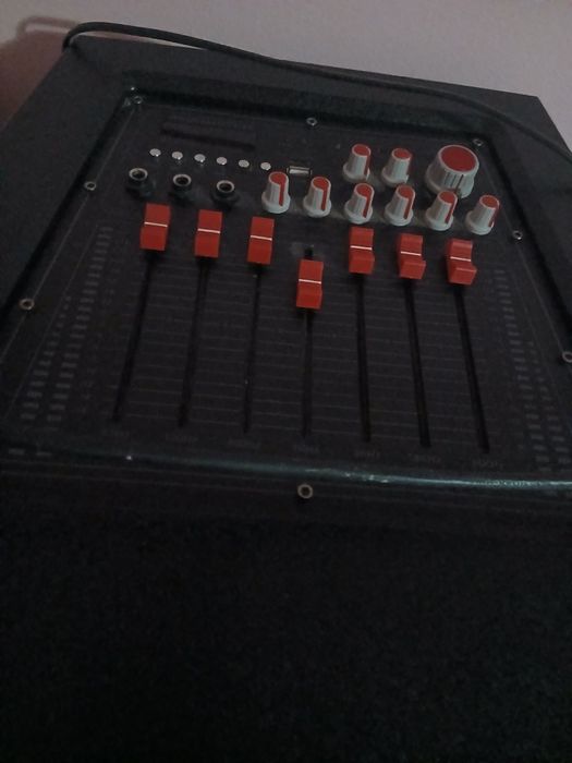 Boxe folosite foarte putin