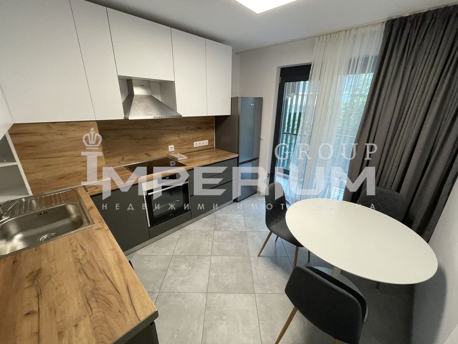 Дава се под наем Тристаен апартамент в Варна, Център - 70 кв.м за 765 € - Снимка #6