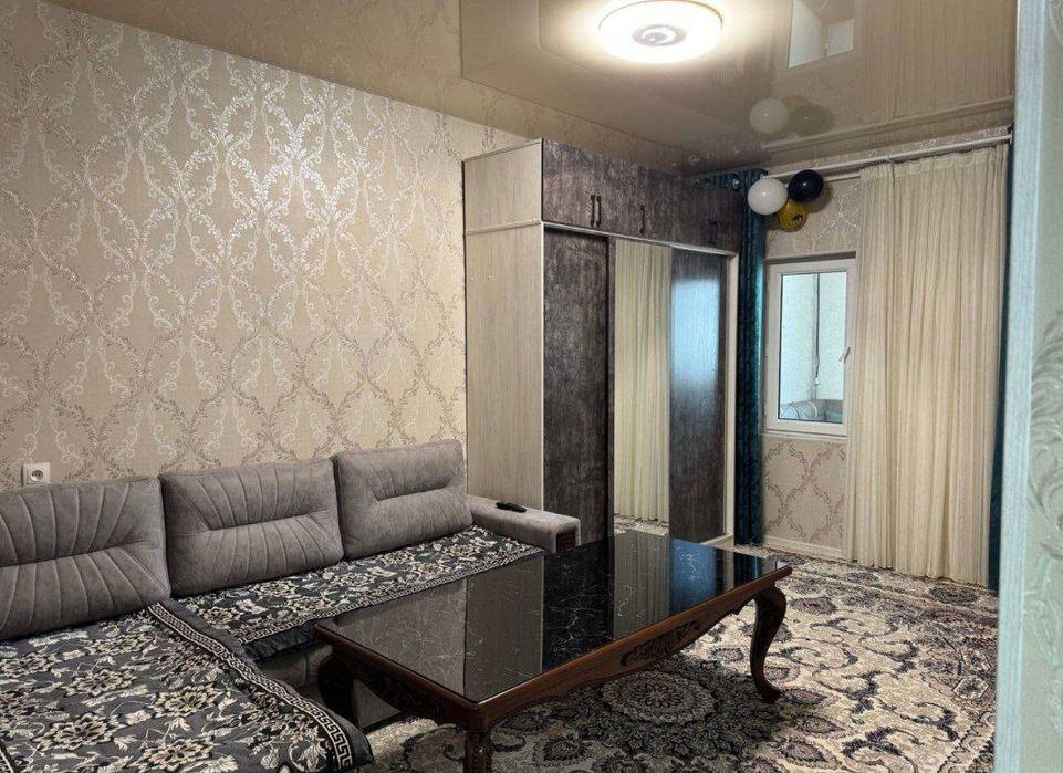 Юнусабад 11 - 2/4/4    балкон 2/6.  58м²