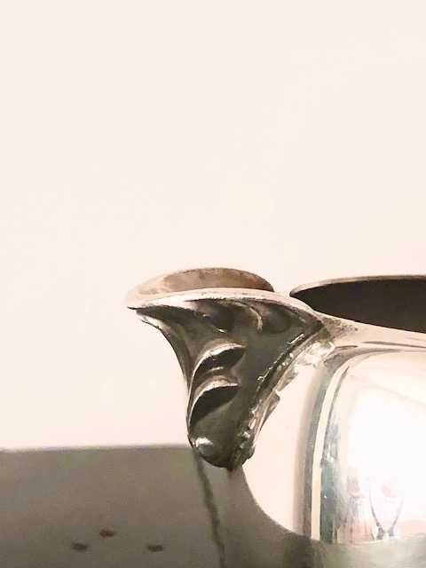 Set pentru cafea, ceai, poansonat model deosebit