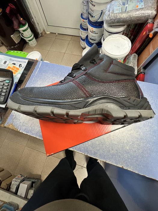 Работни обувки кожени с вълна . Зимни боти всички номера