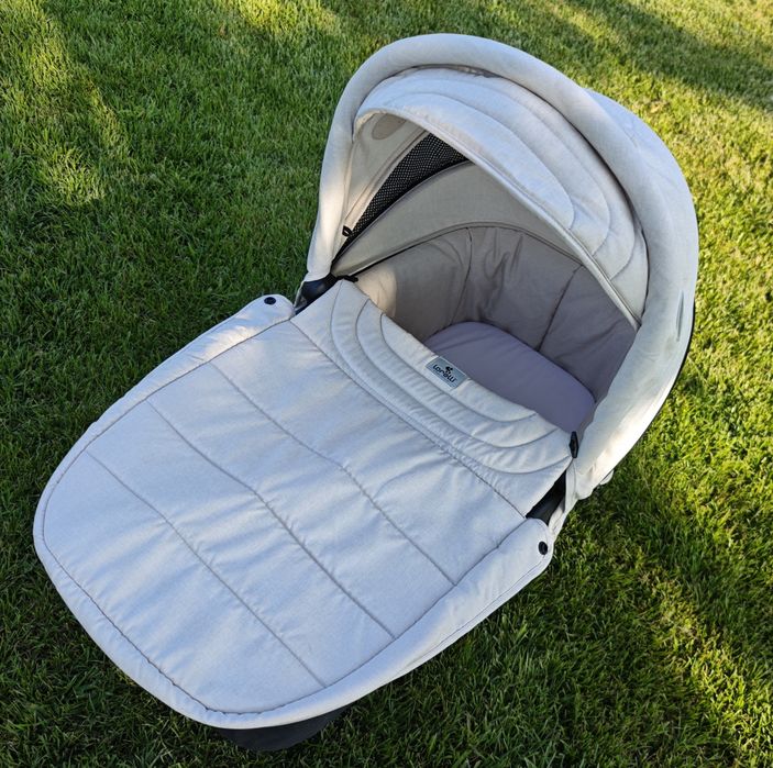 Количка за бебе Lorelli Infinity 3 в 1 беж