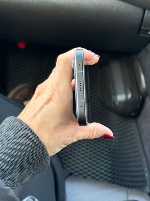 Продам телефон HONOR 600