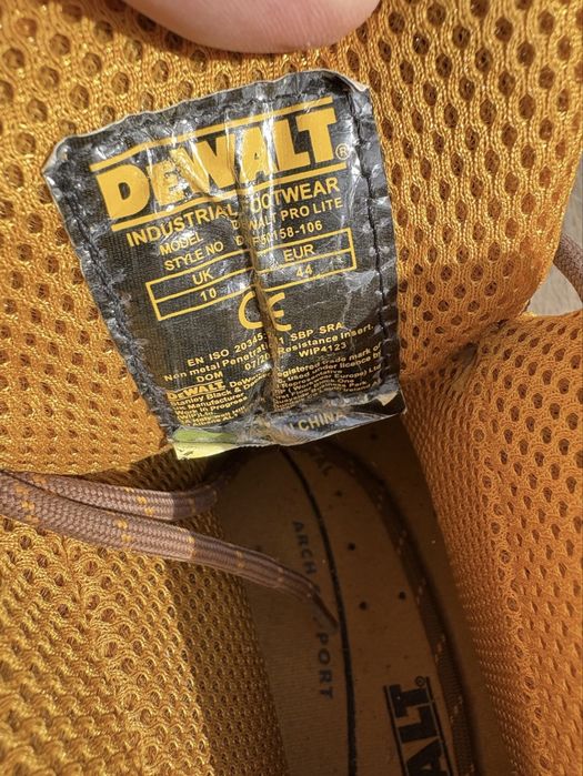 Dewalt предпазни обувки