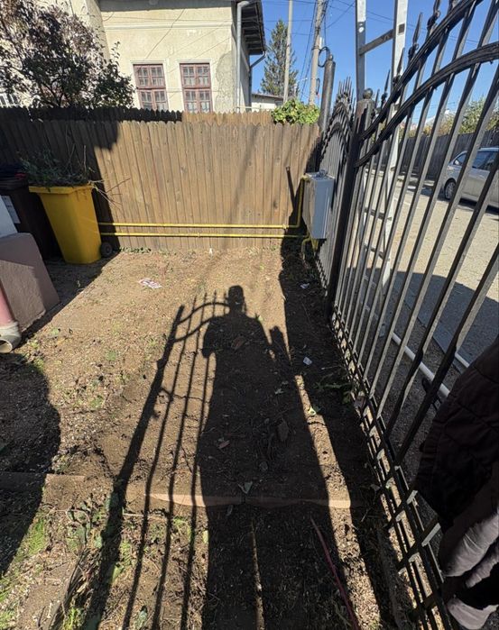 Servicii grädinarit /întreținere teren/sapaturi/defrisari