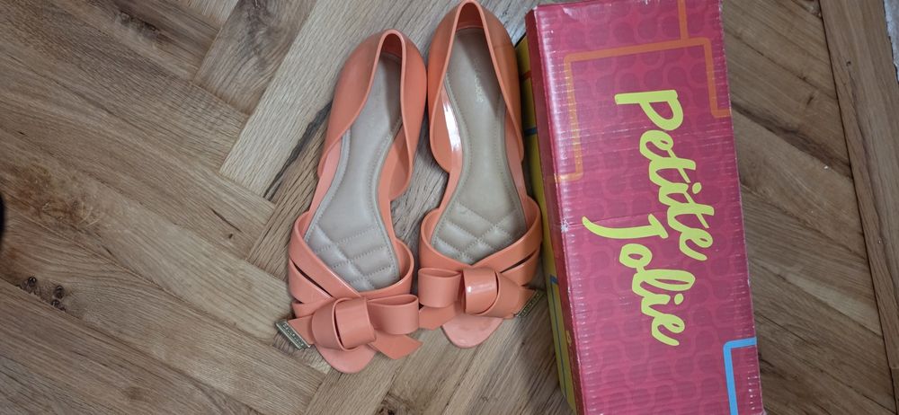 Сандали гумени номер 39 отлично състояние 25лв.