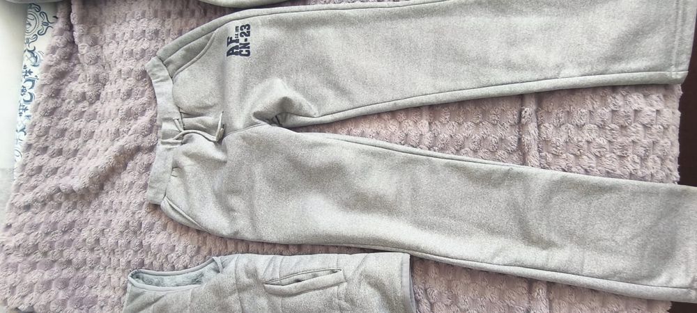 Продам костюм тройку