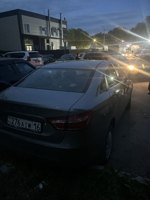 Продам лада веста