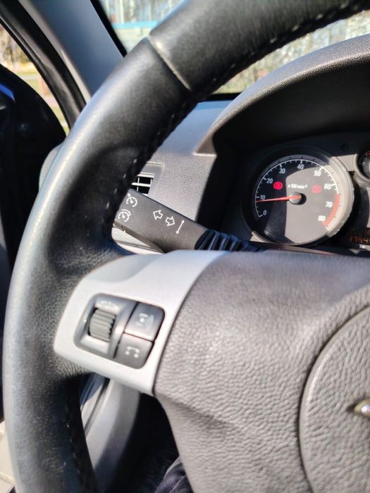 Vand Opel Astra 2011, 1.6, benzina