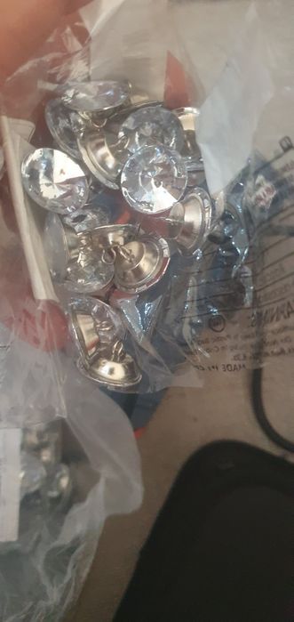 nasturi tapițerie  swarovski