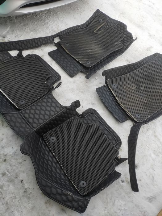 Продам полики 3Д элантра