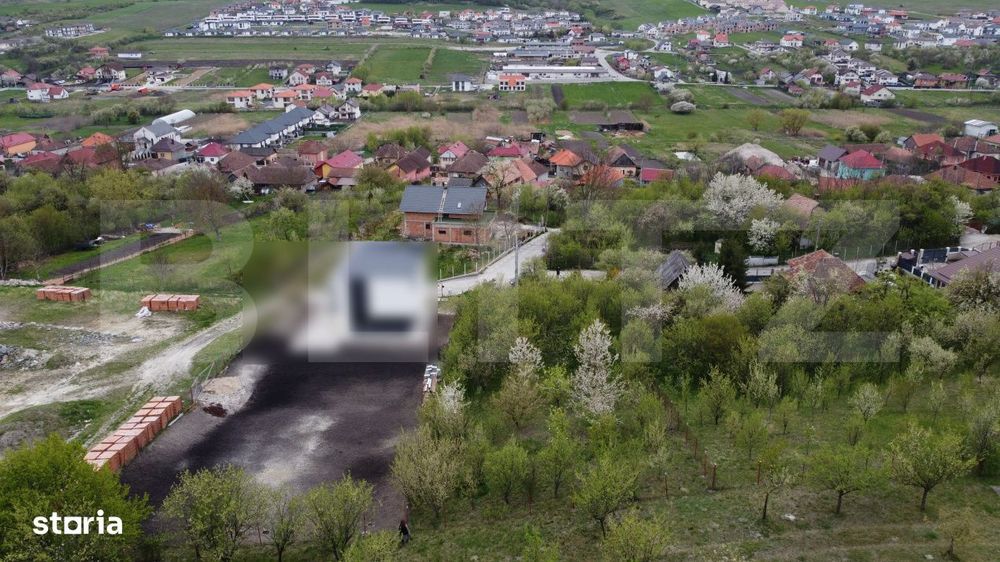 De vanzare teren Intravilan Centru - Chinteni