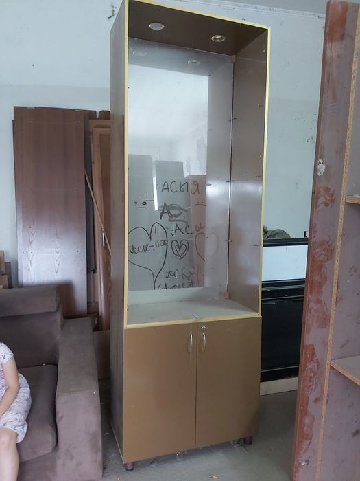 Шкаф для офиса или для салона