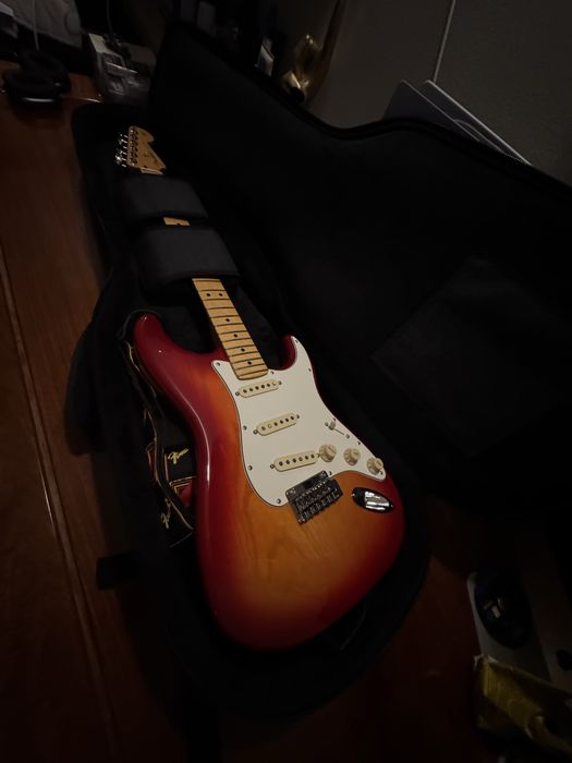 Fender Player II Stratocaster + Orange Crush 20 + Husă Premium | Stare Excelentă