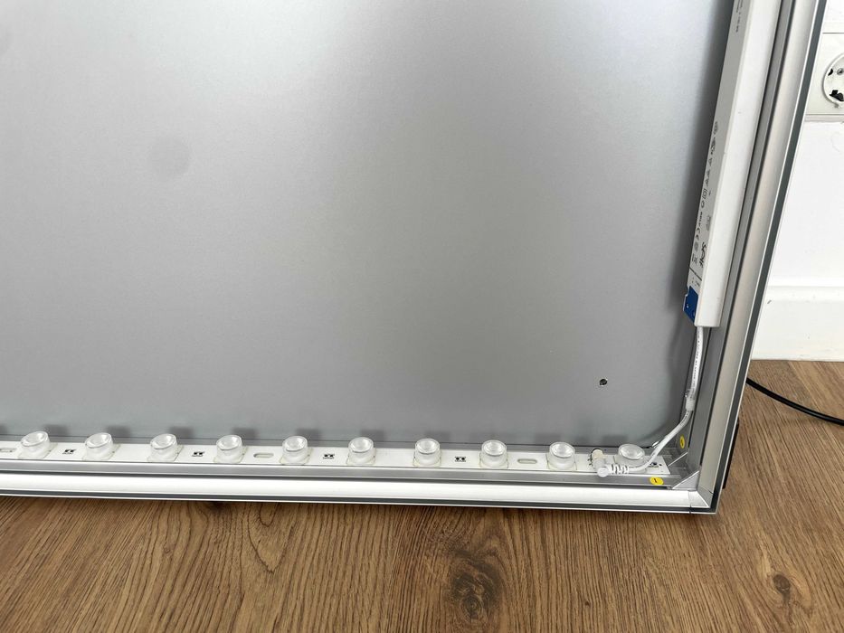 Panou Lightbox textil second hand- cu Led, in stare foarte buna