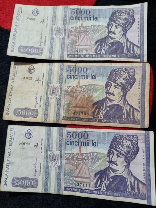 Vand sau schimb bani vechi de 5000 cinci mii lei