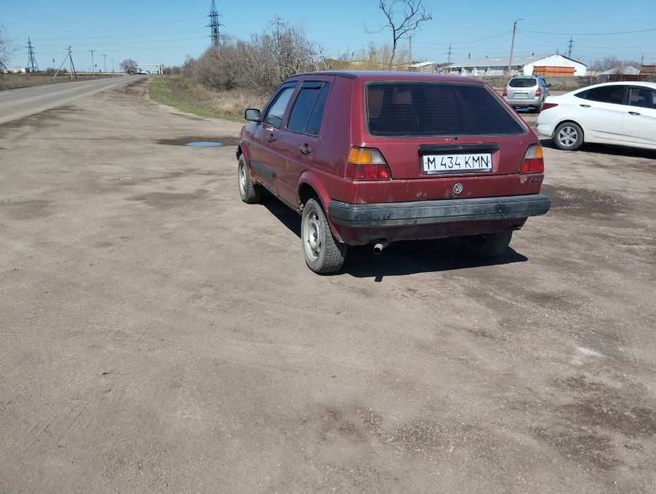 Продам гольф 2 в норм состоянии.