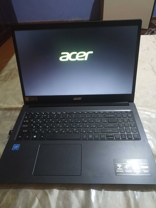 Acer notebook sotiladi. Yangiday ishlatilmagan.