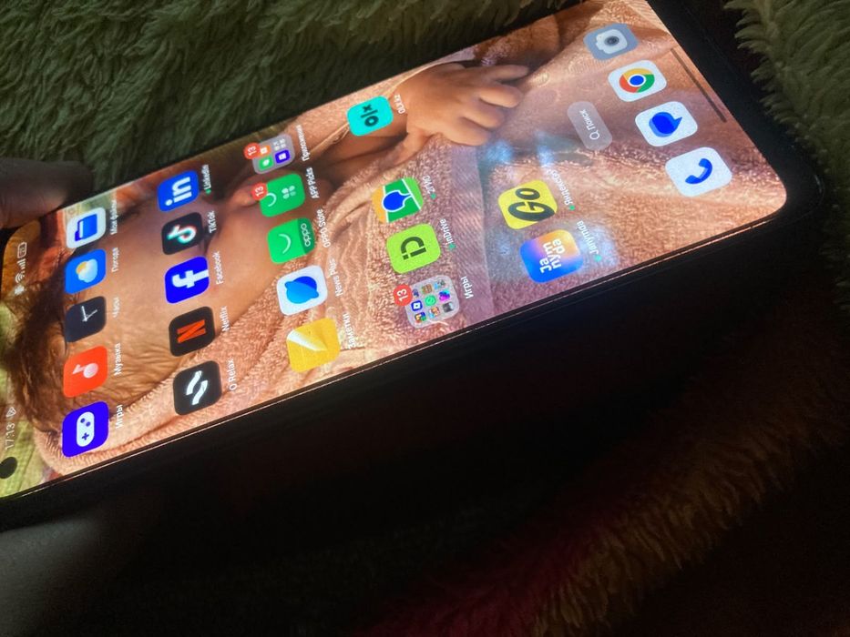 Продам OPPO Reno 7