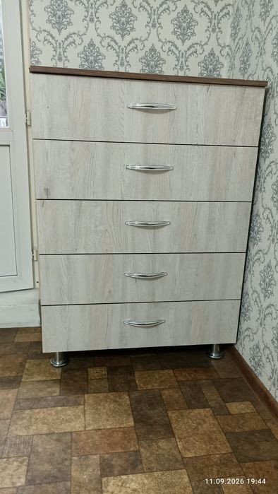 Шкаф угловой, комод